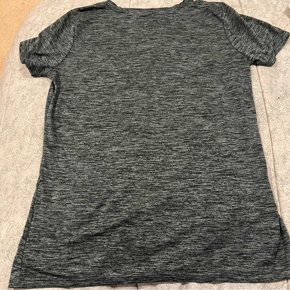 Nike Dri-Fit Women's Charcoal Heather Short Sleeve Tee - Picture 6 of 6